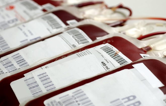 Упаковки универсальной донорской крови человека